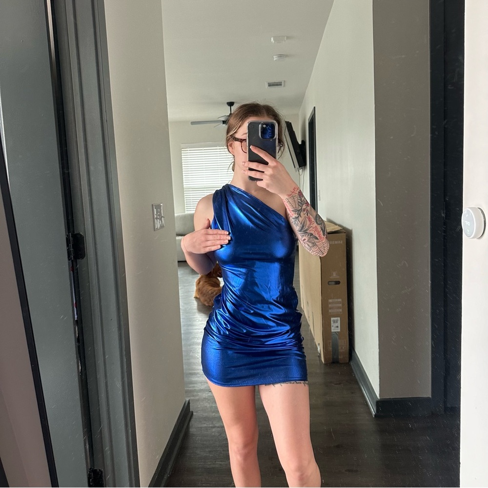 Women's Metallic Blue One-Shoulder Mini Dress